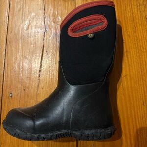 Bogs Kids Black and Red Boots